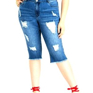 Distressed Denim Capri